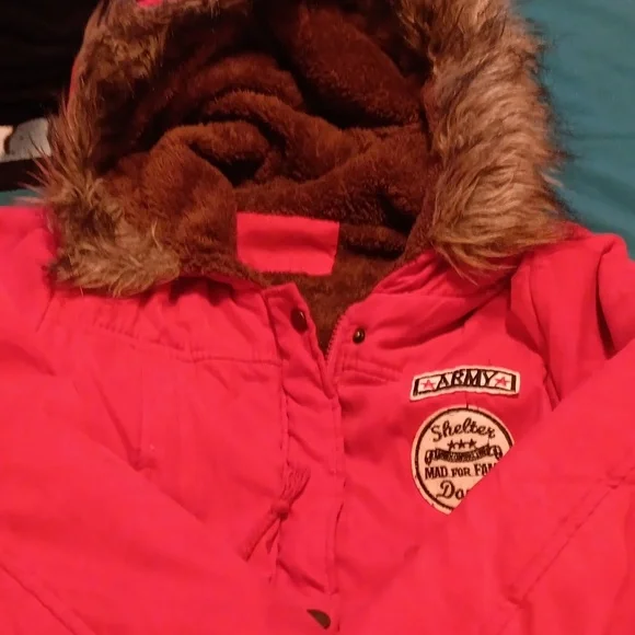 Ladies hooded Peacoat zippered and snap - Picture 3 of 6